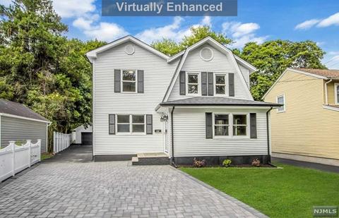 22 Brandon Rd, Midland Park, NJ 07432