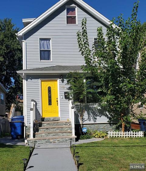 302 Berry St, Hackensack, NJ 07601 photo 1