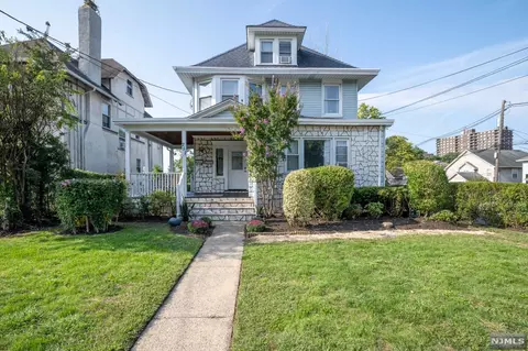 251 Hamilton Pl, Hackensack, NJ 07601 photo 1