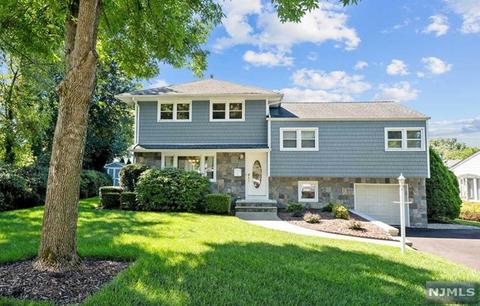 66 Croton Pl, Paramus, NJ 07652 photo 1