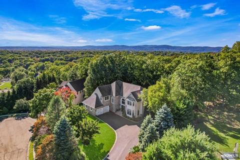 4 Cobble Stone Ct, Wayne, NJ 07470 photo 1