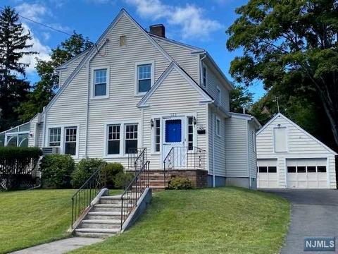 123 Maple St, Ramsey, NJ 07446 photo 1