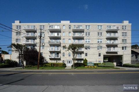 446 Passaic St #3E, Hackensack, NJ 07601 photo 1