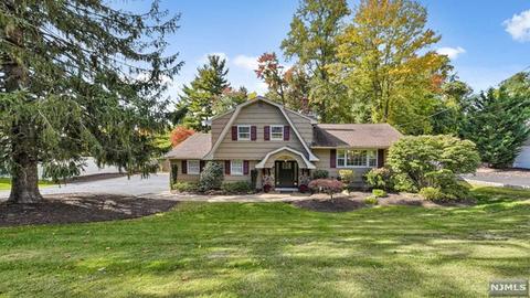 9 Smith Ln, Wayne, NJ 07470 photo 1