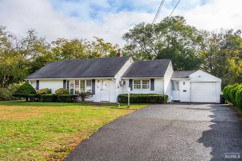 35 Leonard Ter, Wayne, NJ 07470 photo 1