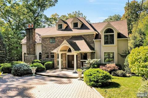 9 Union Ave, Saddle River, NJ 07458 photo 1