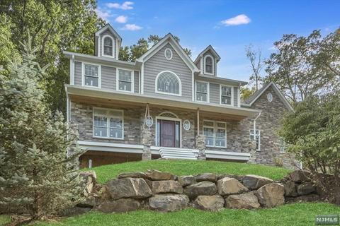 4 Skyview Rd, Wayne, NJ 07470 photo 1