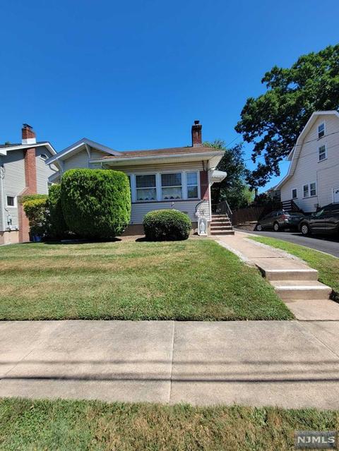 160 Poplar Ave, Hackensack, NJ 07601 photo 1