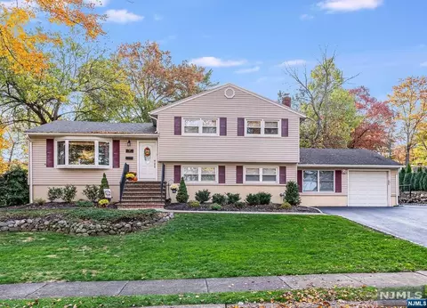68 Seminole Ave, Wayne, NJ 07470 photo 1