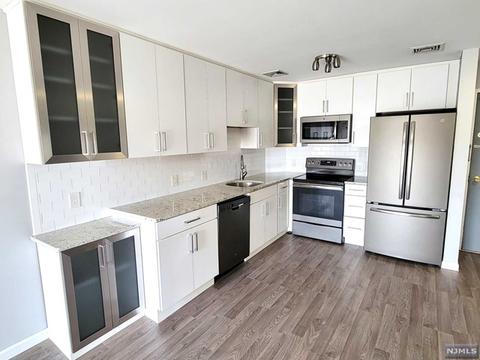 75 Union St #5A, Hackensack, NJ 07601 photo 1