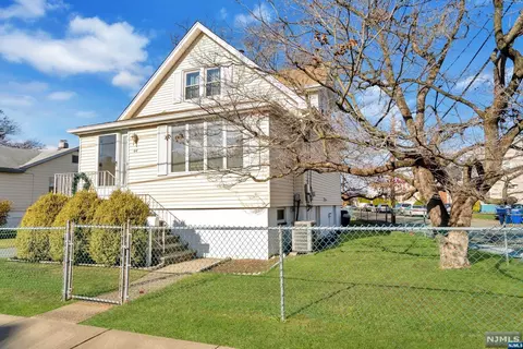 44 Worth St, Hackensack, NJ 07601 photo 1