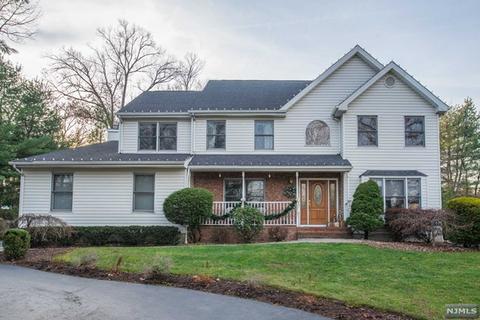 3 Cosden Ln, Wayne, NJ 07470 photo 1