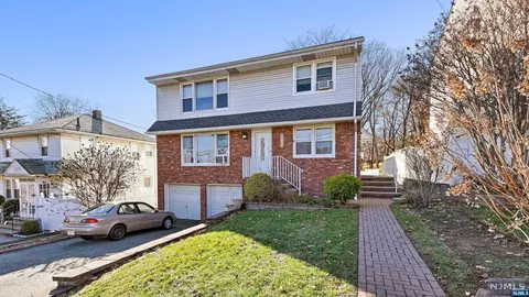 253 Parker Ave, Hackensack, NJ 07601 photo 1