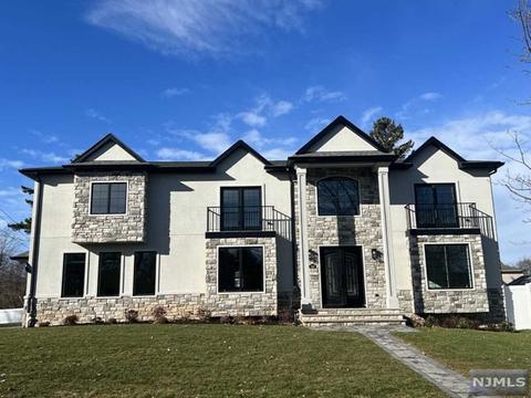 230 Jefferson Ave, Paramus, NJ 07652 photo 1