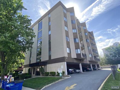 75 Union St #2E, Hackensack, NJ 07601 photo 1