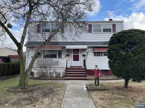 190 Holt St, Hackensack, NJ 07601 photo 1