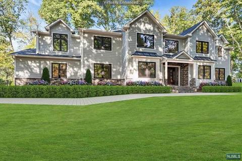 39 Pinehill Dr, Saddle River, NJ 07458 photo 1