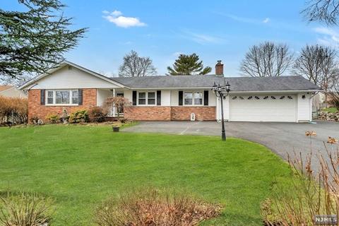 217 Parish Dr, Wayne, NJ 07470 photo 1