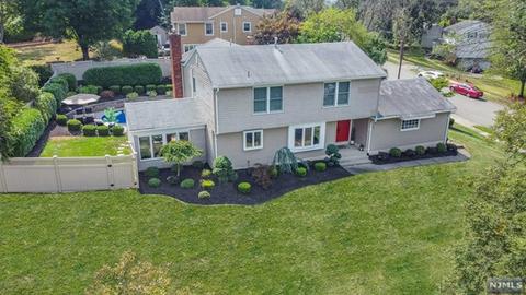 85 Ashburn Rd, Wayne, NJ 07470 photo 1