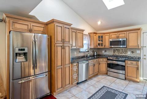 444 Parker Ave, Hackensack, NJ 07601 photo 1