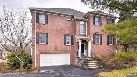 15 Spring Hill Cir, Wayne, NJ 07470 photo 1