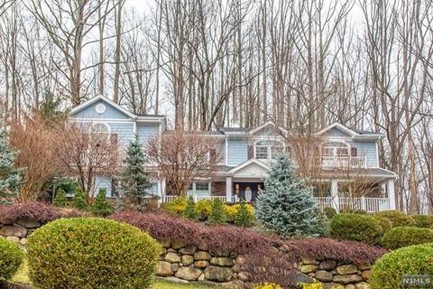 41 Hillcrest Dr, Saddle River, NJ 07458 photo 1