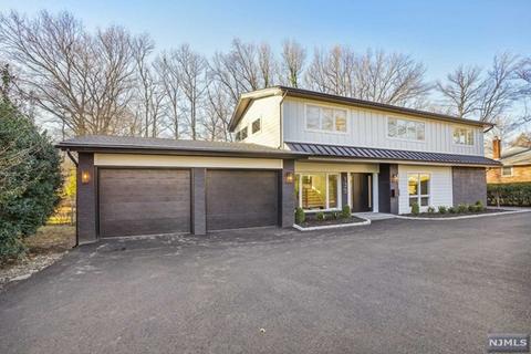135 Knickerbocker Rd, Cresskill, NJ 07626 photo 1