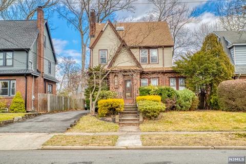 218 Ross Ave, Hackensack, NJ 07601 photo 1
