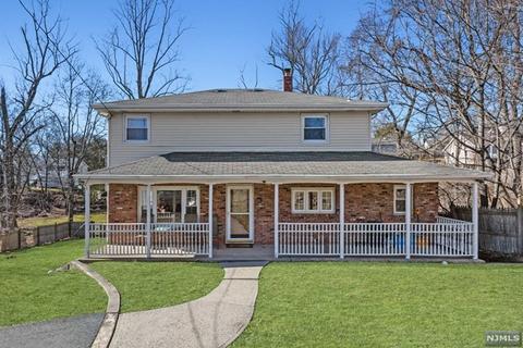 29 Reinhardt Rd, Wayne, NJ 07470 photo 1