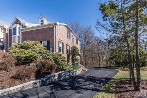111 Spring Hill Cir, Wayne, NJ 07470 photo 1