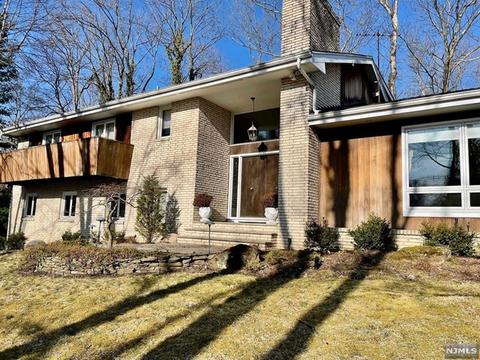 540 Indian Rd, Wayne, NJ 07470 photo 1