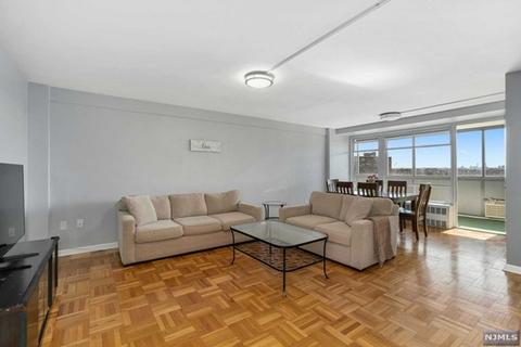 90 Prospect Ave #8A, Hackensack, NJ 07601 photo 1