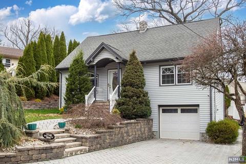 87 Tamarack Rd, Wayne, NJ 07470 photo 1