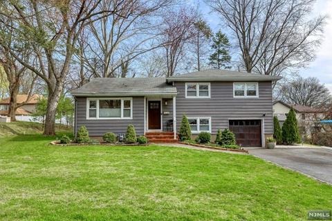 195 Nimitz Rd, Paramus, NJ 07652 photo 1