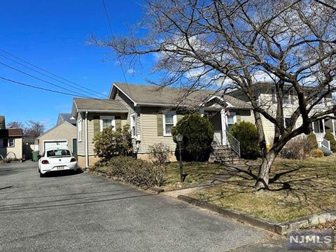 519 Albradt St, Paramus, NJ 07652 photo 1