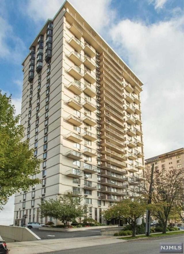 160 Overlook Ave 20B, Hackensack, NJ 07601 1 photo MLS 23010770