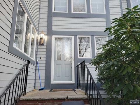 94 Birch Ln, Wayne, NJ 07470 photo 1