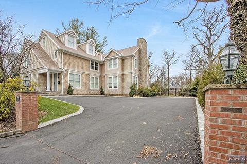 244 Cedar St, Englewood, NJ 07631
