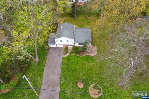 70 Prospect St, Demarest, NJ 07627