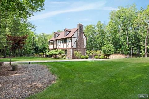 245 E Saddle River Rd, Saddle River, NJ 07458 photo 1