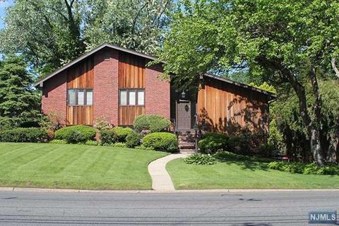 1578 River Rd, Teaneck, NJ 07666 photo 1
