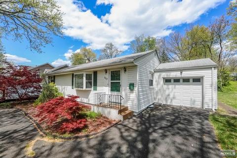 317 Oradell Ave, Paramus, NJ 07652 photo 1