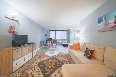 344 Prospect Ave #7F, Hackensack, NJ 07601 photo 1