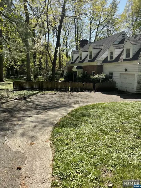 76 Beech Rd, Englewood, NJ 07631