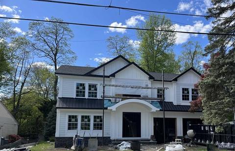 445 Beech Ave, Paramus, NJ 07652 photo 1