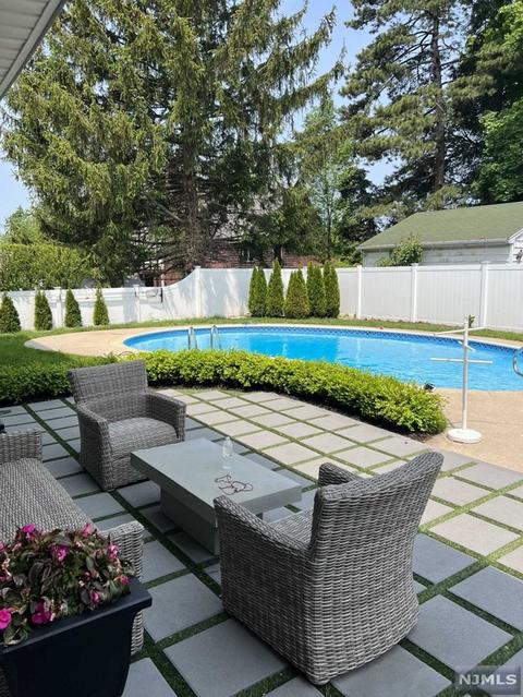 400 Berry St, Hackensack, NJ 07601 photo 1