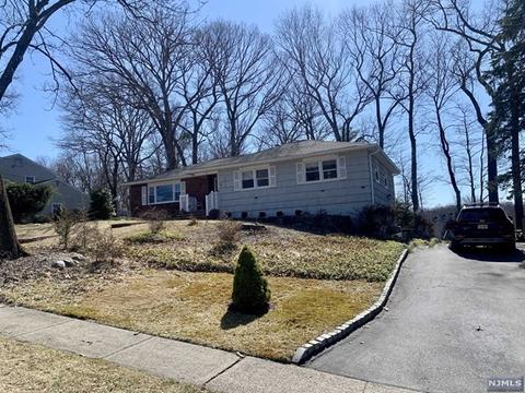 45 Sequoia Pl, Wayne, NJ 07470 photo 1