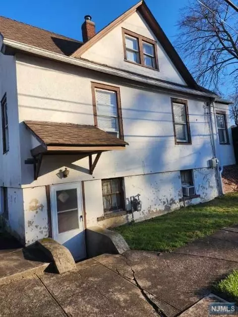 216 Randolph Ave, Emerson, NJ 07630