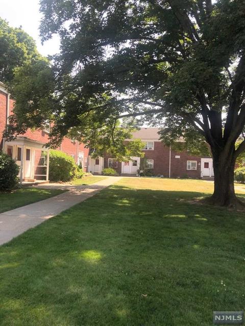451 Heath Pl #3, Hackensack, NJ 07601 photo 1