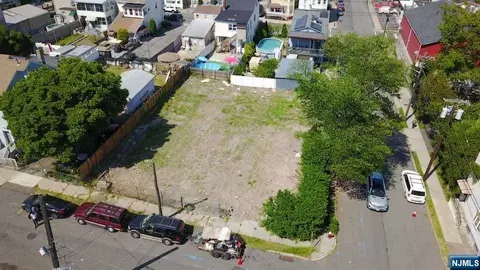 169-171 Sussex St, Paterson, NJ 07503